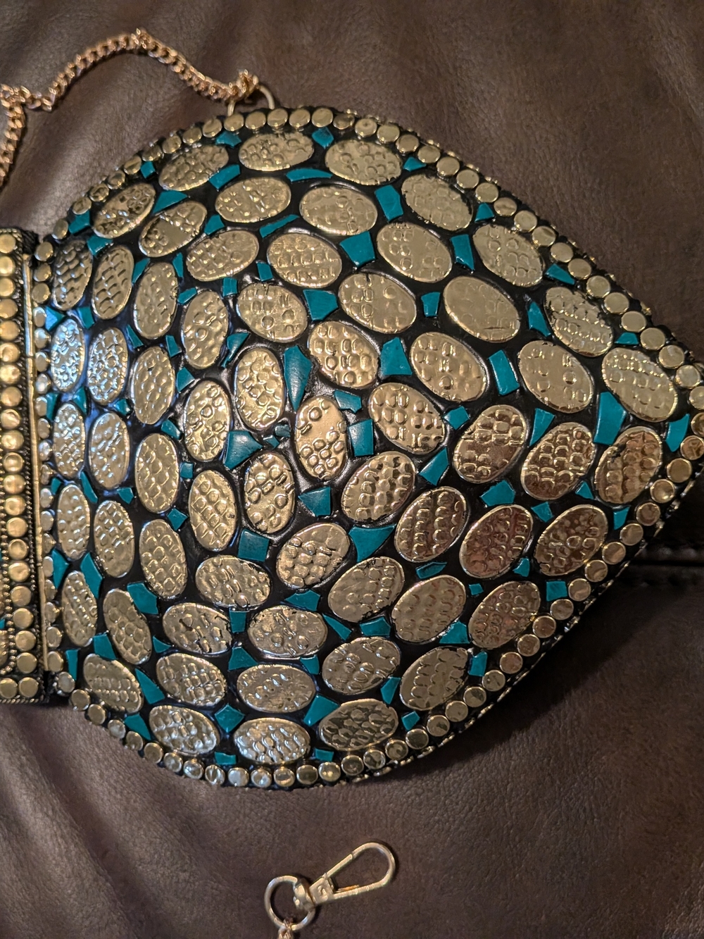 Ramla Gold and Turquoise Heart-Shaped Decorative Purse with Black Stone - Picture 2 of 4